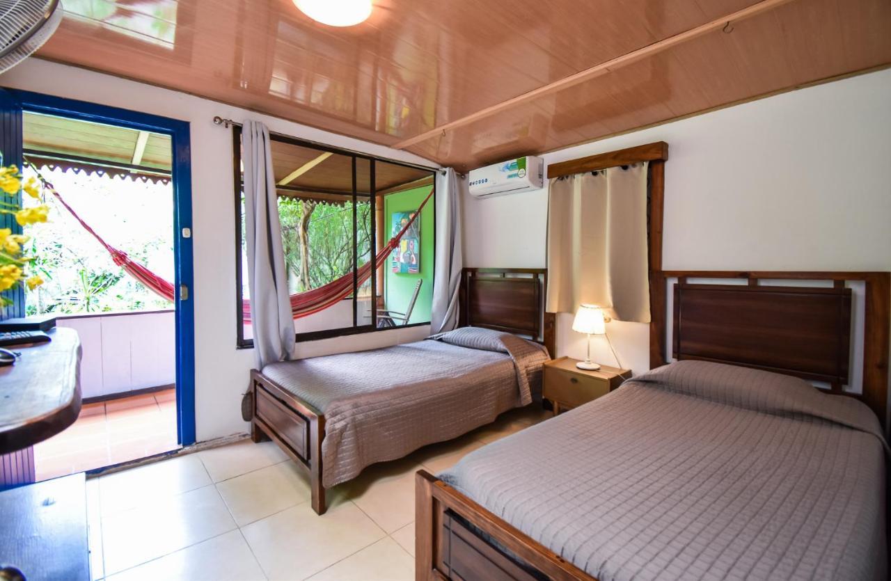 Cabinas Jacaranda Puerto Viejo de Talamanca Exterior foto